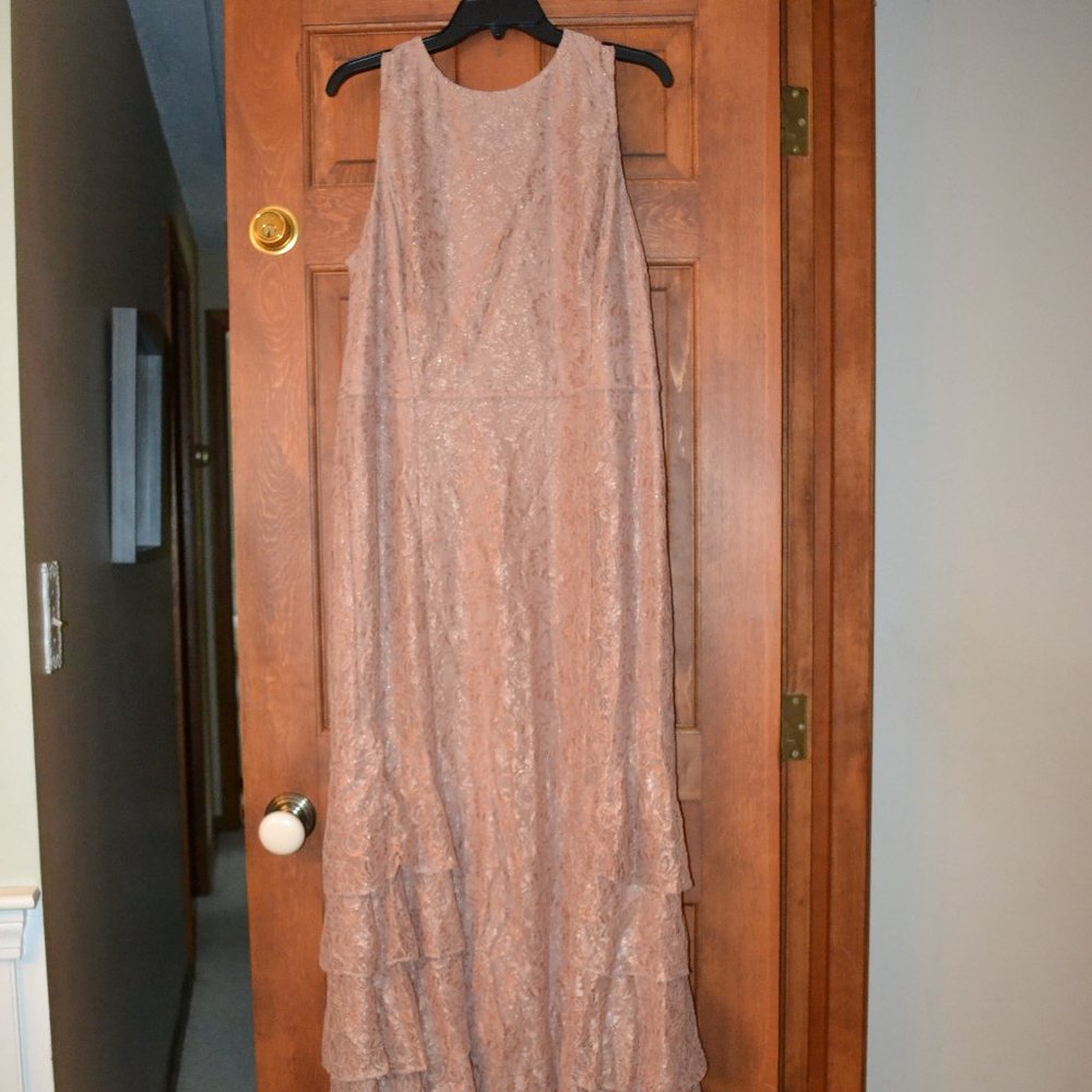 Lauren Evening Rose Gold Lace Ruffle Gown 16 NWT